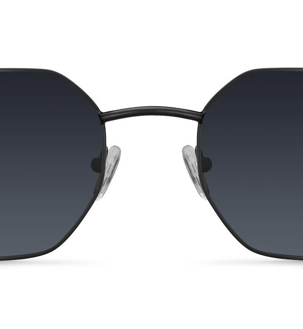 Endo All Black